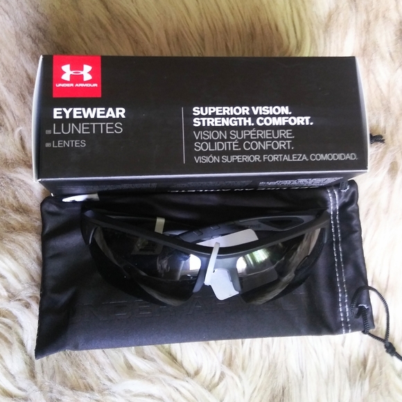 Under Armour Black Sunglasses - Picture 8 of 8